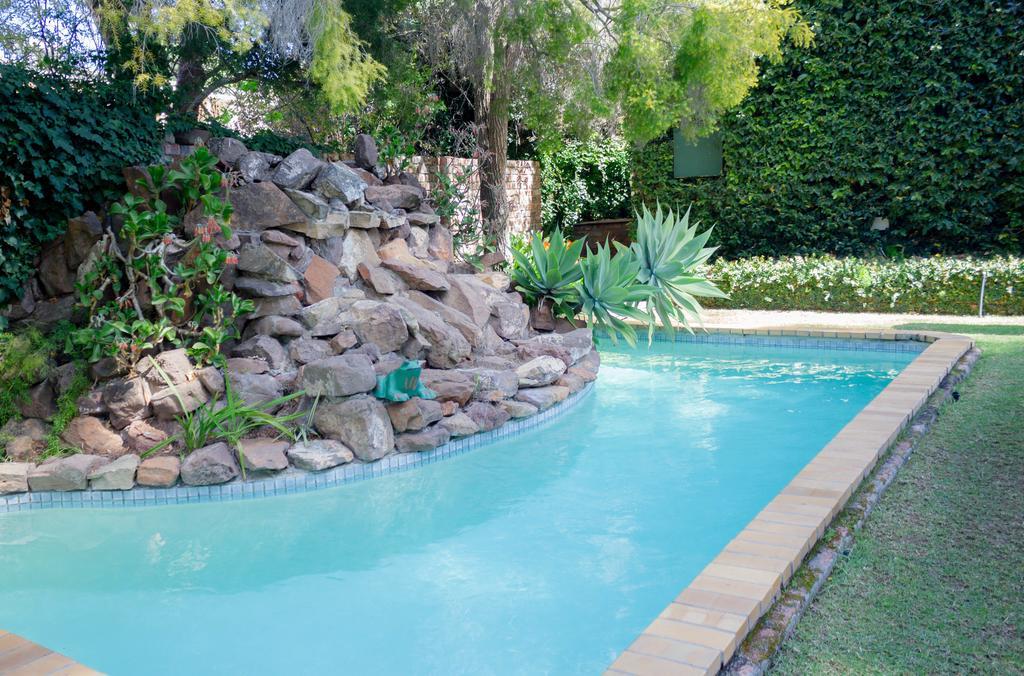 Adley House Bed & Breakfast Oudtshoorn Exterior foto