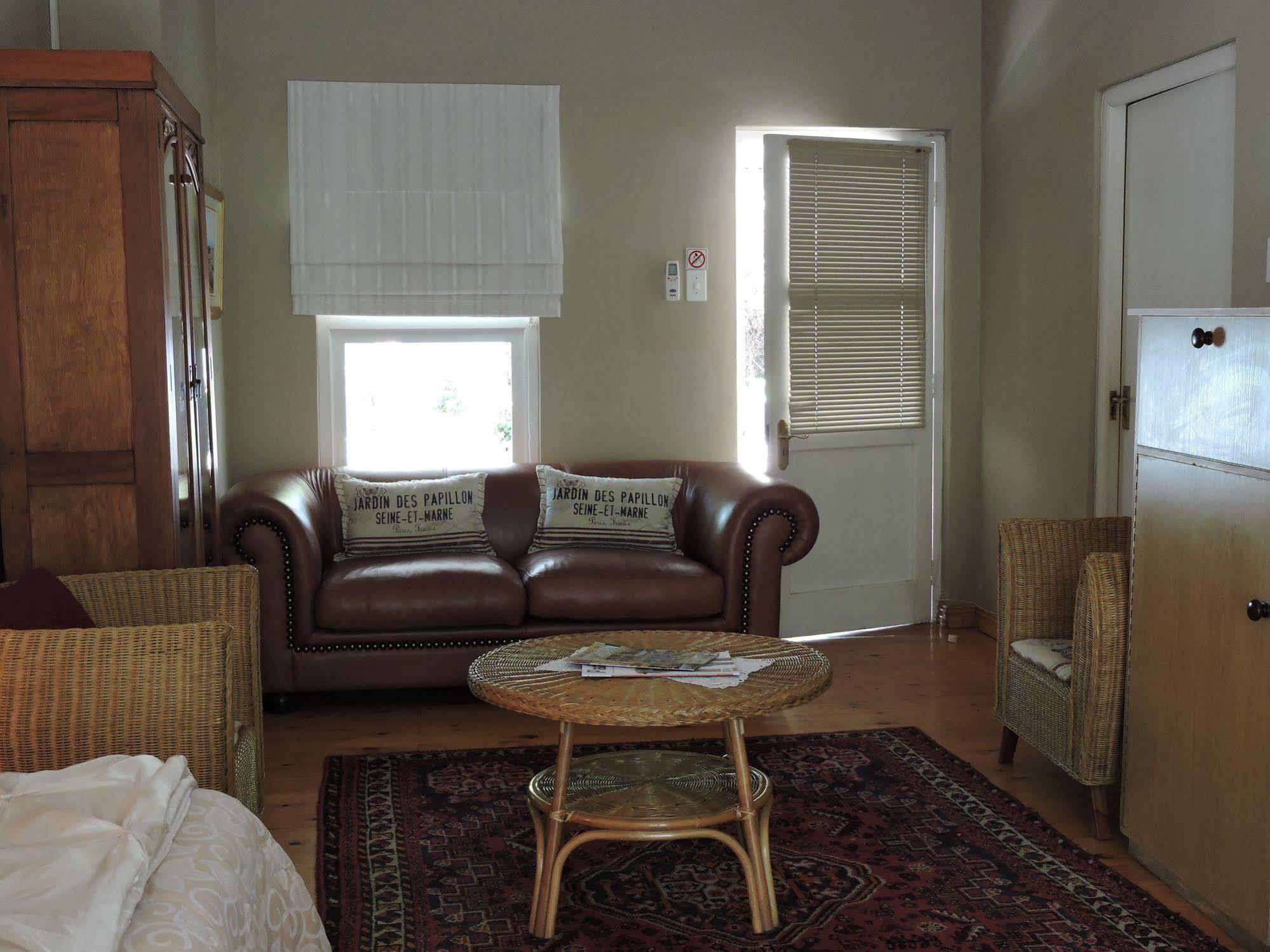 Adley House Bed & Breakfast Oudtshoorn Exterior foto