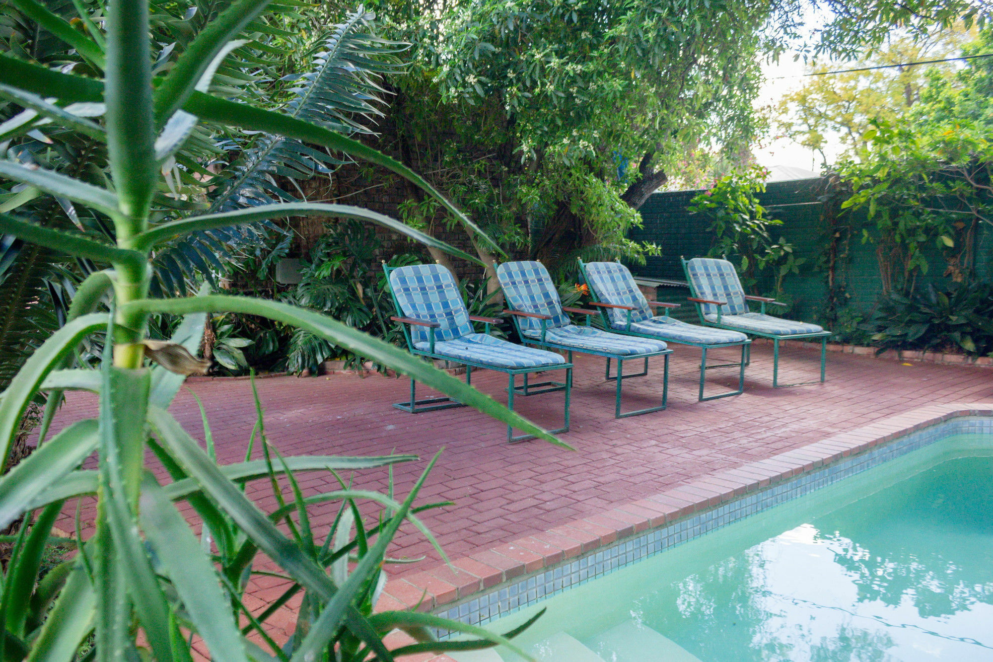 Adley House Bed & Breakfast Oudtshoorn Exterior foto